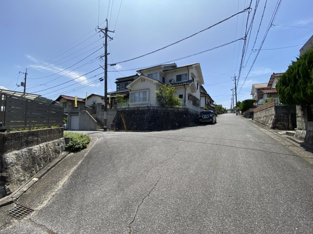 中古戸建　あさひが丘9丁目の前面道路含む現地写真