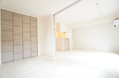 【洋室】 | バードネイチャーA棟 | ※同物件・同タイプの写真です。