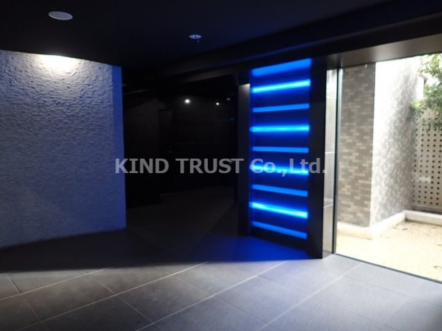 アクアプレイス梅田Ⅲのロビー|ゆとりのあるロビーです