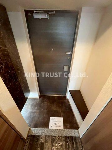 アクアプレイス梅田Ⅲの玄関|明るい玄関です