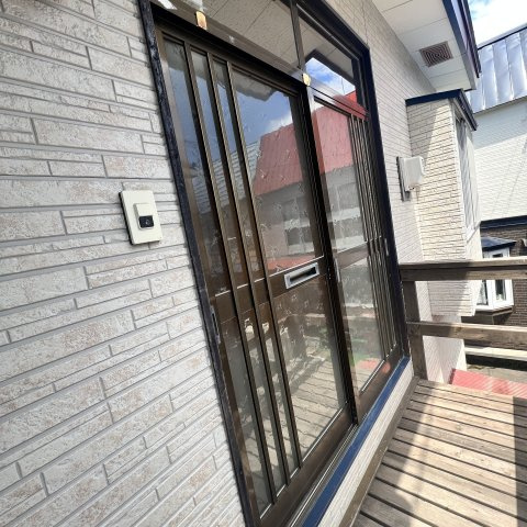 母恋南町アパートのバルコニー