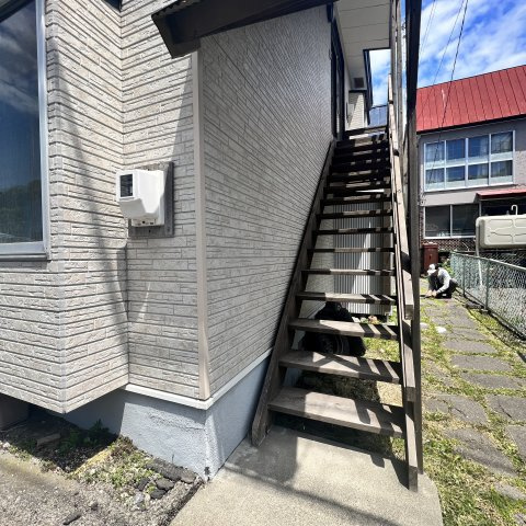 母恋南町アパートのエントランス