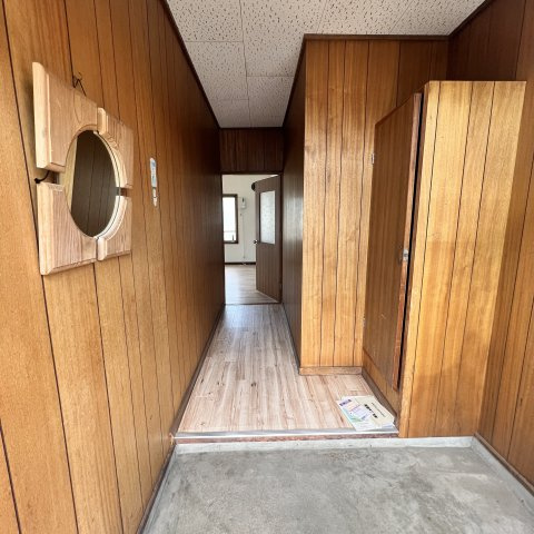 母恋南町アパートの玄関