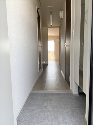 【玄関】 | モアボヌール | 103 玄関