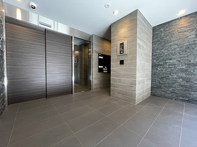 【エントランス】 | XEBEC方南町