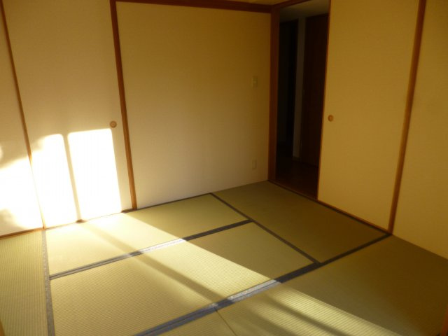 欅ハイム弐番館の和室