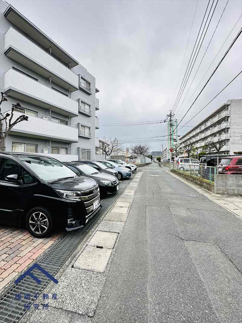 エクレール下山門の周辺