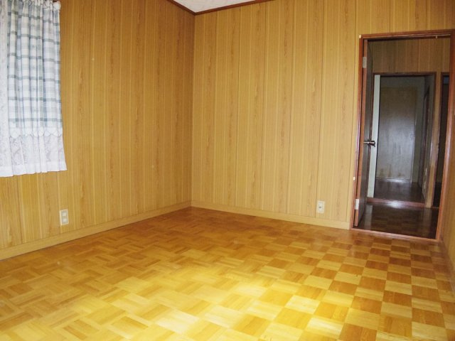 【洋室】 | 三島市徳倉3丁目 中古住宅 EH04500 | 三島市徳倉3丁目　洋室