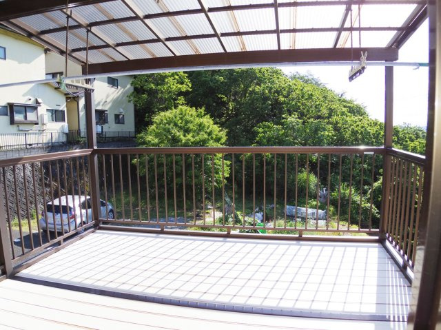 【バルコニー】 | 三島市徳倉3丁目 中古住宅 EH04500 | 三島市徳倉3丁目　バルコニー
