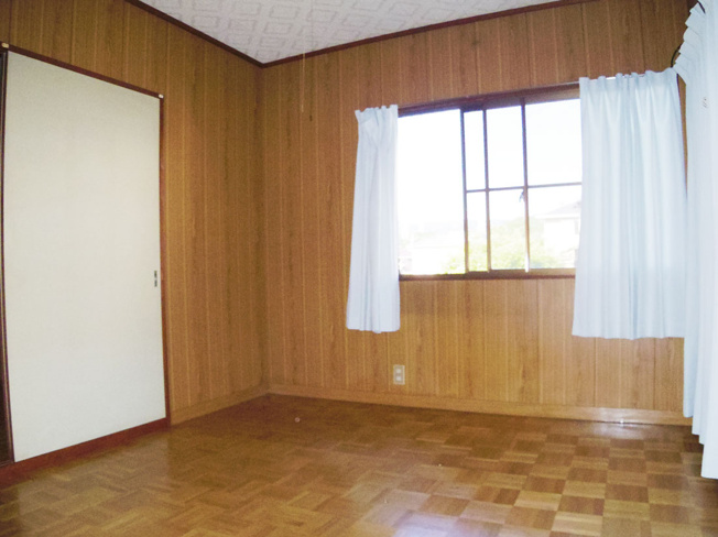 【洋室】 | 三島市徳倉3丁目 中古住宅 EH04500 | 三島市徳倉3丁目　洋室