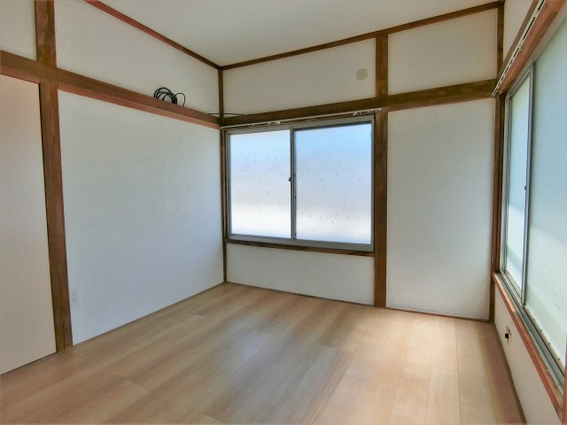 アユムの洋室
