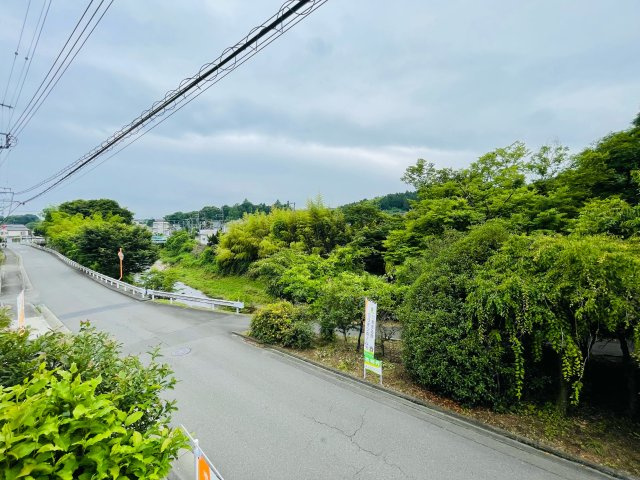 日の出町平井　土地の外観|緑豊かな環境です