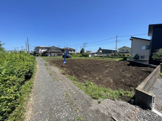 狭山市上広瀬　売地の前面道路含む現地写真|現地（2023年7月）撮影　西側約2.98ｍ公道(セットバック後)