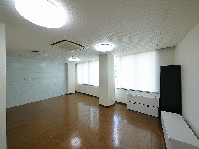 カイモト第三ビルの内装