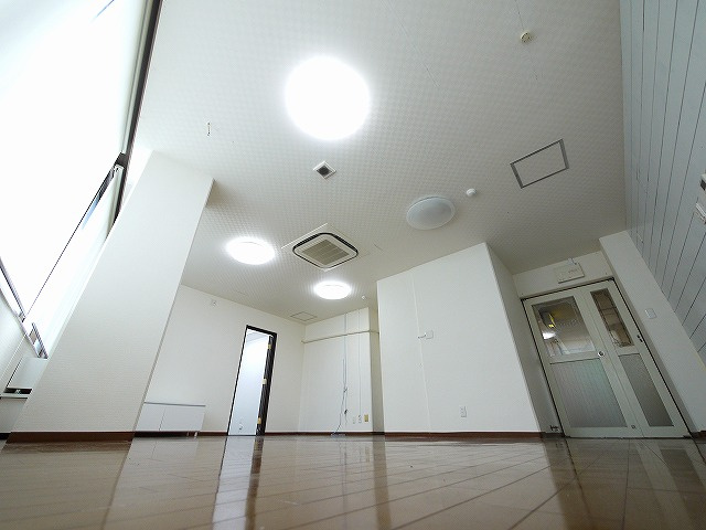 カイモト第三ビルの内装