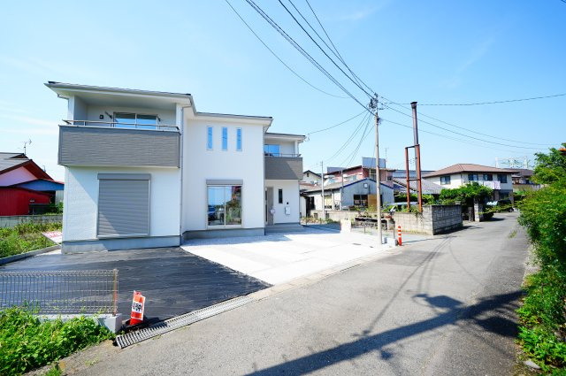 新築　前橋市東片貝町1期　1号棟の前面道路含む現地写真|現地写真　南東側接道幅員約4ｍ