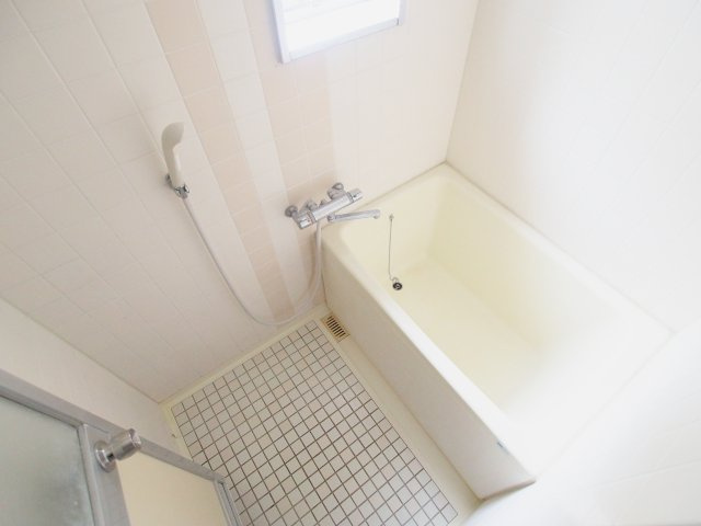 本町マンションの浴室