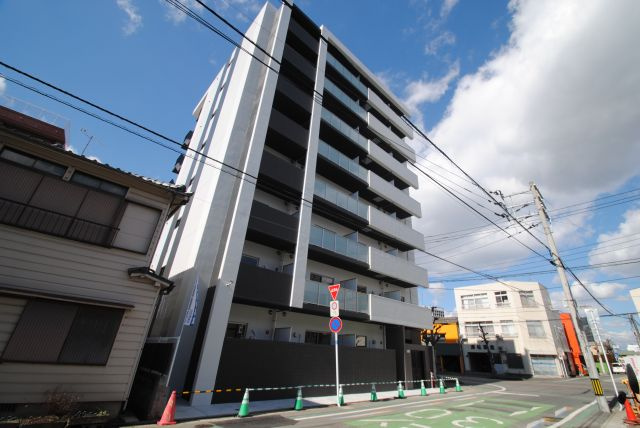 リッツ・アヴェニューの外観