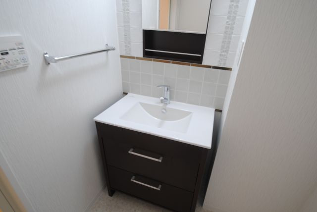 リッツ・アヴェニューの独立洗面台