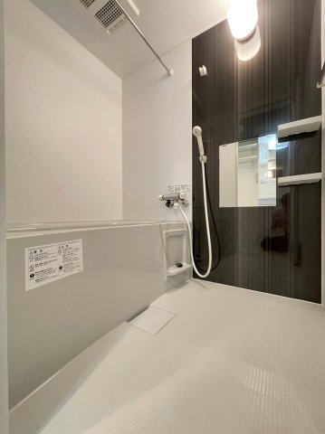 CRASTINE魚住町の浴室