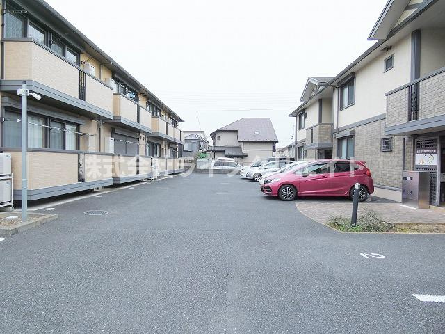 アミティエの駐車場