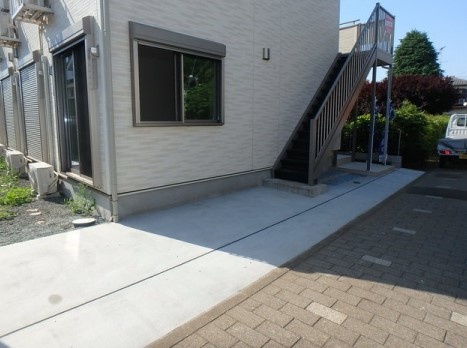 サニーグレイス国立のエントランス