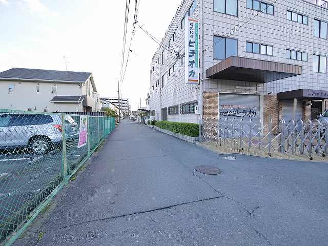 大安寺1丁目楠下駐車場（南側）