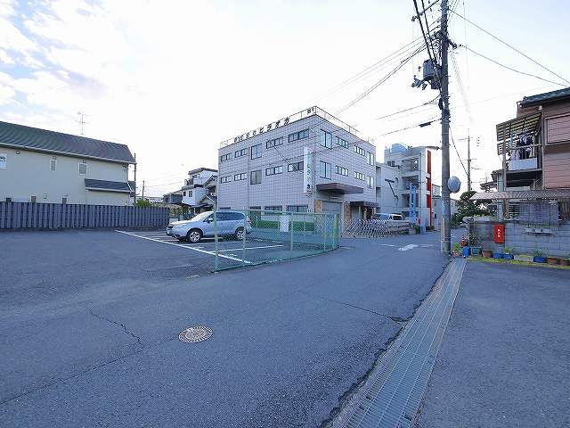 大安寺1丁目楠下駐車場（南側）の駐車場