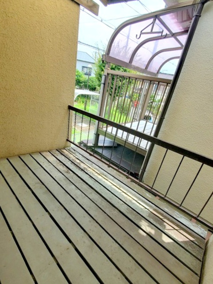 【バルコニー】 | ■□枚方市西牧野３丁目　中古戸建□■ | バルコニーは南西向きです。採光通風が良好です♪