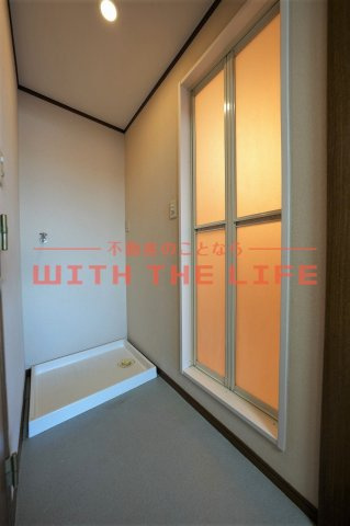 リーベンハォス【10,000円キャッシュバック対象物件】の洗面所|脱衣スペースもあります