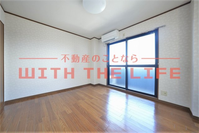 リーベンハォス【10,000円キャッシュバック対象物件】の洋室|落ち着いた色調の洋室です