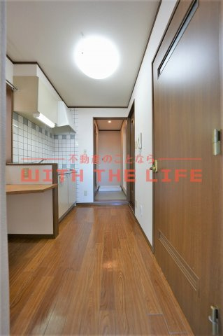 リーベンハォス【10,000円キャッシュバック対象物件】の内装|明るい色調の室内です