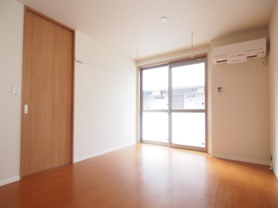 【内装】 | Line Silk | きれいな内装です