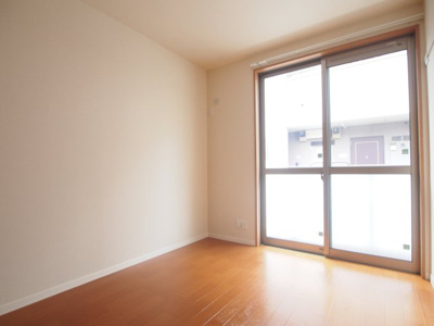 【洋室】 | Line Silk | コンパクトで使いやすい洋室です