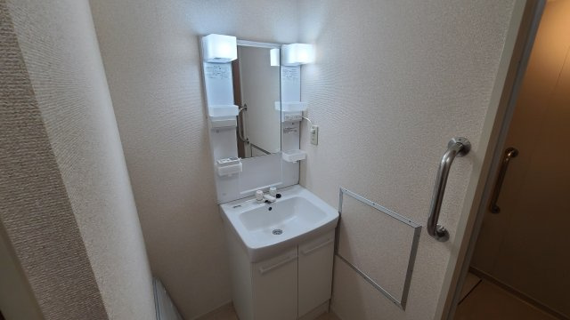 【洗面所】 | シティハイツ竜が岡 | リフォーム済参考写真☆神戸市西区　シティハイツ竜が岡☆