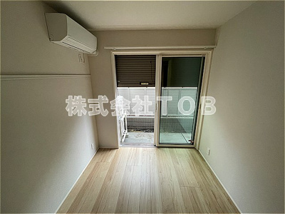 【設備】 | dwell上北沢A棟-ドゥウェル上北沢A棟- | 1F　4.8帖　防犯シャッター　エアコン