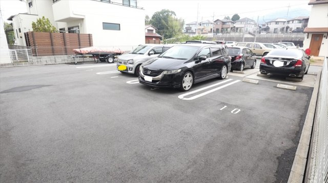 ソフィアの駐車場