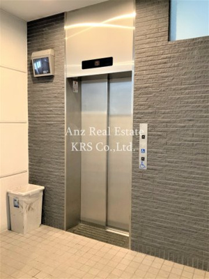 【その他共用部分】 | パレ阪栄橋 | エレベーターは防犯カメラが付いているので、安心です♪