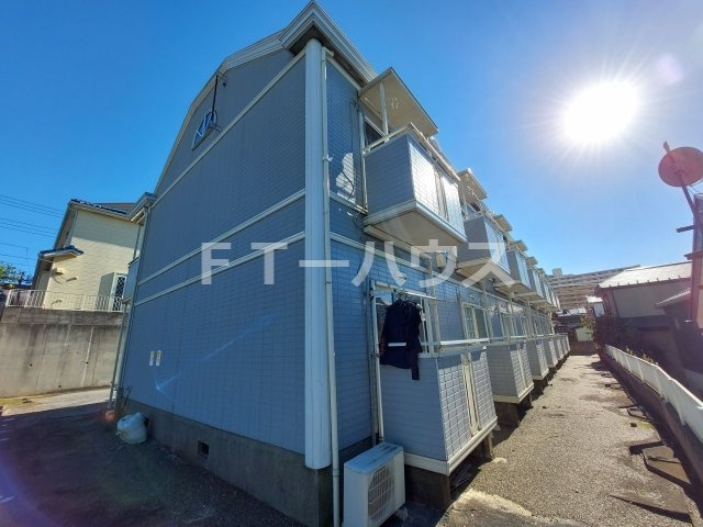 サンクレスト三山の外観