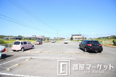 【駐車場】 | ホワイトホーク