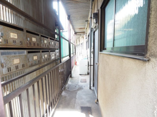 【エントランス】 | 落ち着いたエントランスです