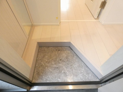 【玄関】 | DiiRA敷島