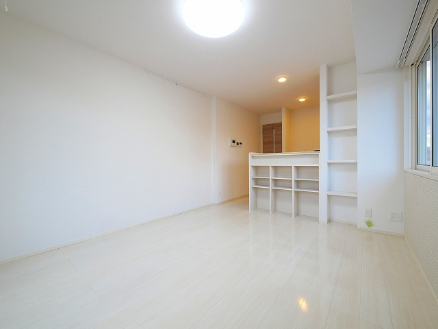 アバンサールピノの居間・リビング