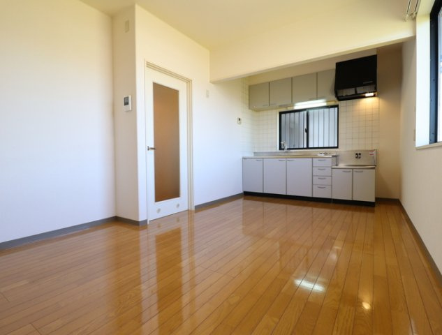 シャイニングビューの居間・リビング|居間です