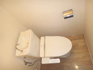 【トイレ】 | ブライトハウス | トイレです