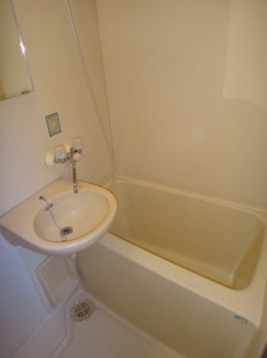 【浴室】 | ブライトハウス | お風呂で日々の疲れを落としましょう