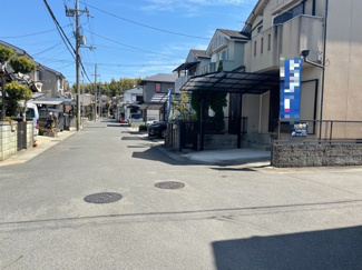 【前面道路含む現地写真】