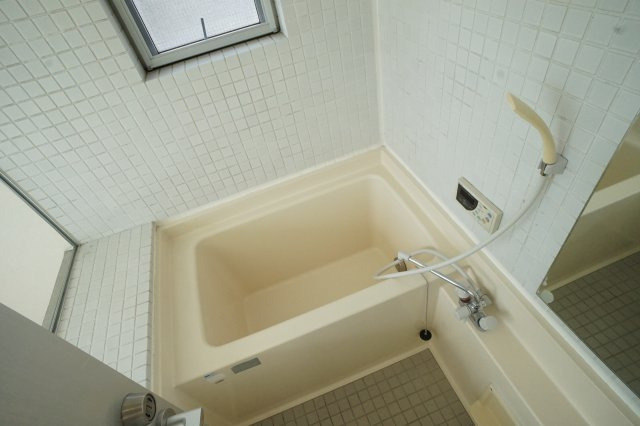 FLAT　Yの浴室|追い焚き付いてますよ(別のお部屋の写真です！）