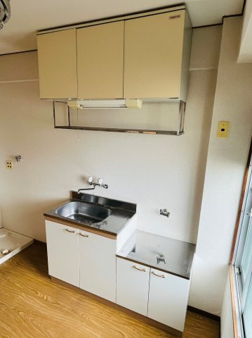 仲介手数料0円！！兵藤ビルのキッチン