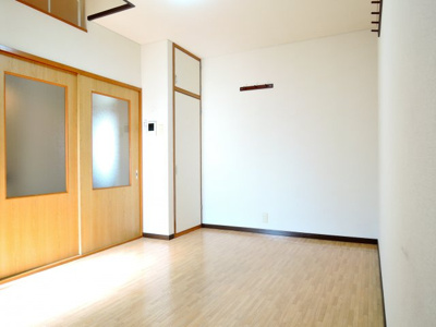 【居間・リビング】 | レジデンス真上